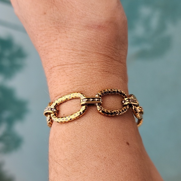 KENDRA SCOTT 23k Gold Plated Brass Chain Link Bracelet Vintage Hammered Charm - Picture 9 of 12